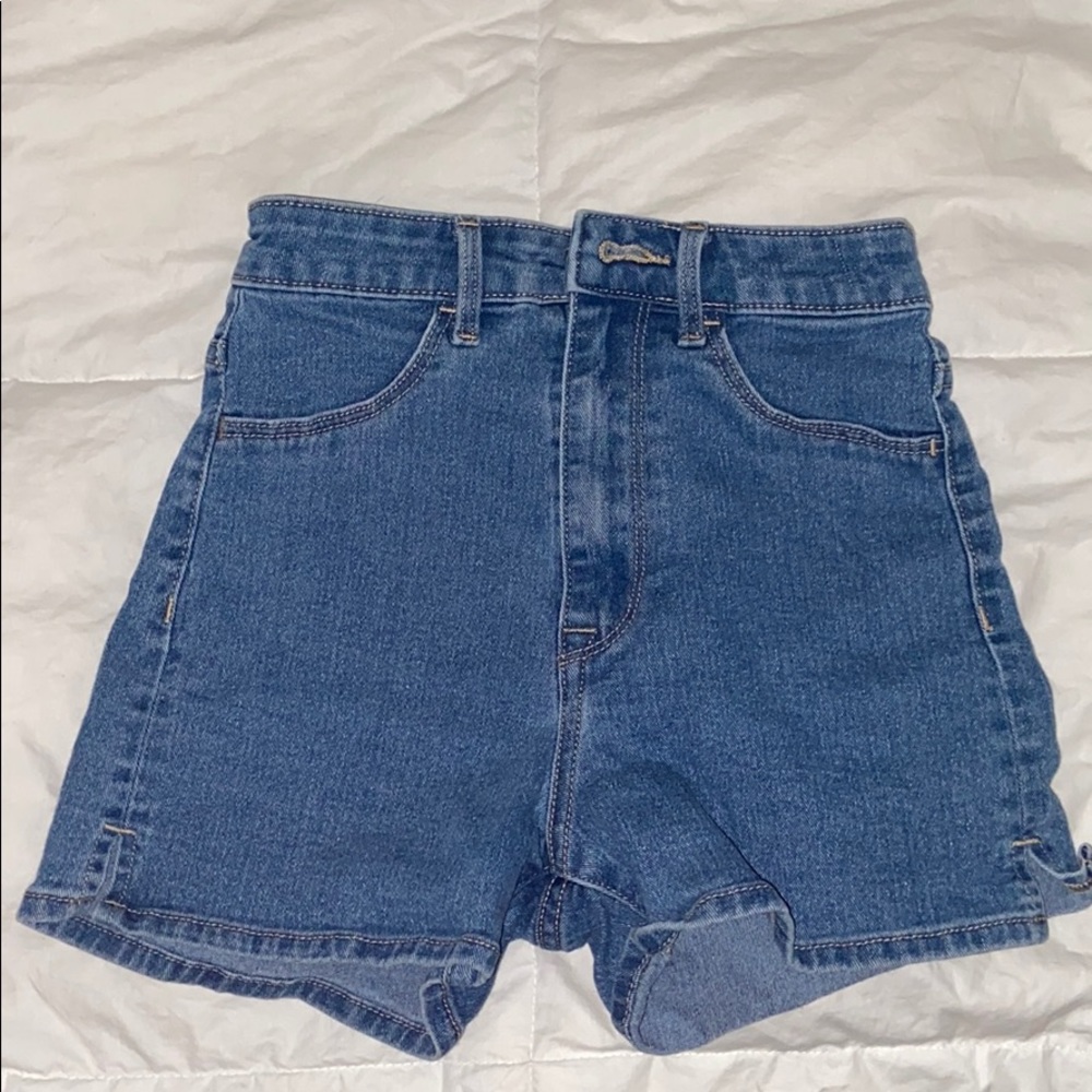 High Waisted H&M Shorts